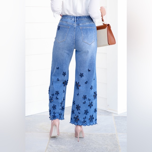 Freckled Poppy Wide Leg Relax Fit Jeans with Floral Cutout size XL NWT - Picture 5 of 9